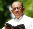 CIUMAN PENGKHIANATAN.